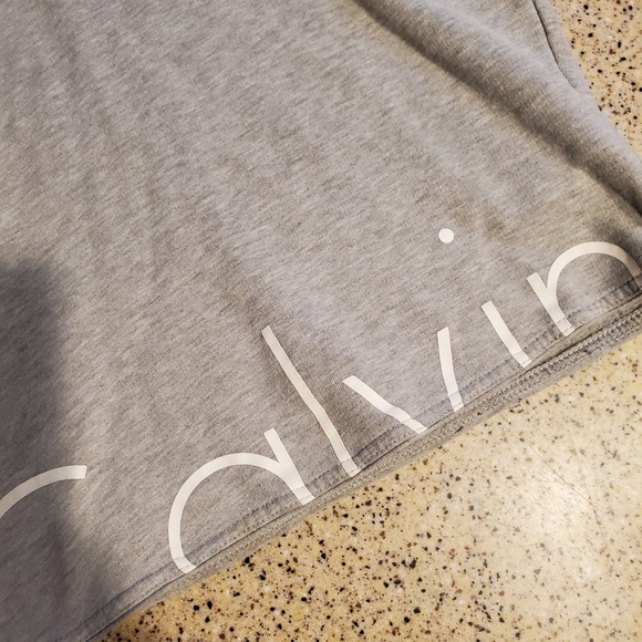 Calvin Klein SZ XS Workout Hoodie - Picture 2 of 3